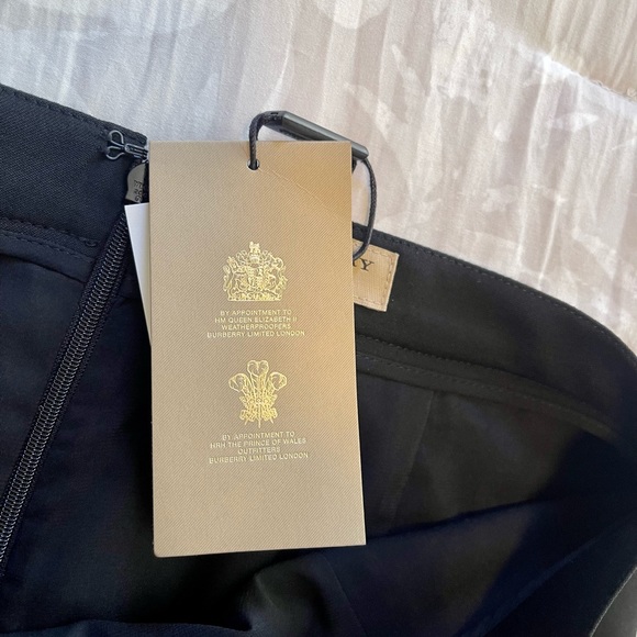 Burberry London England 100% MIDI Wool Skirt - Picture 5 of 14